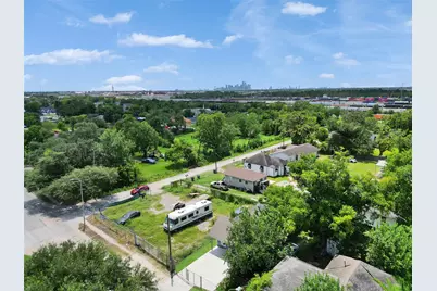 5603 N Wayside Drive, Houston, TX 77028 - Photo 31