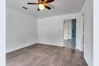 5603 N Wayside Drive, Houston, TX 77028 - Photo 9