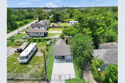5603 N Wayside Drive, Houston, TX 77028 - Photo 33