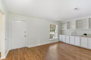 759 Carlingford Ln, Houston, TX 77079 - Photo 5