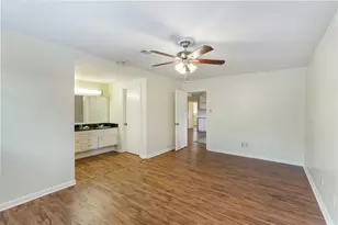 759 Carlingford Ln, Houston, TX 77079 - Photo 9