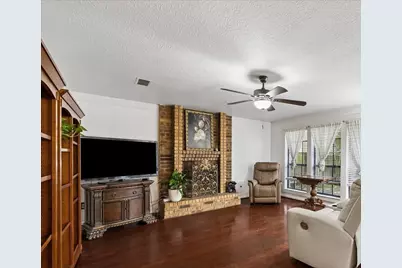 96 Eagle Rock Circle, The Woodlands, TX 77381 - Photo 5