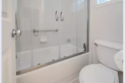 3207 Holly Crossing Drive, Houston, TX 77042 - Photo 35