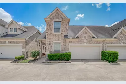 3207 Holly Crossing Drive, Houston, TX 77042 - Photo 1