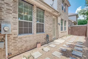 3207 Holly Crossing Dr, Houston, TX 77042 - Photo 37