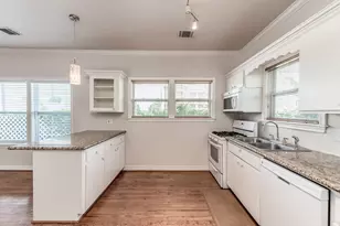 113 W 5th St, Houston, TX 77007 - Photo 13