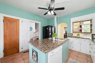 401 E Main St, Weimar, TX 78962 - Photo 13