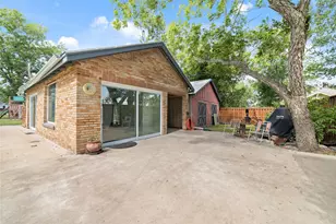 401 E Main St, Weimar, TX 78962 - Photo 27