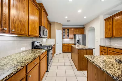 26049 Kingshill Drive, Kingwood, TX 77339 - Photo 15