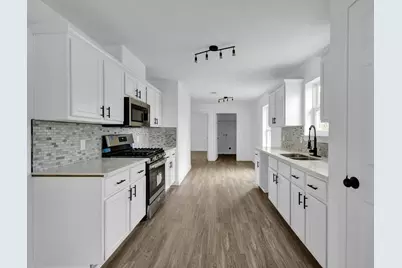 5306 Avenue M 1/2, Galveston, TX 77551 - Photo 13