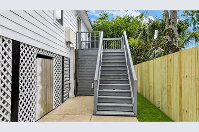 5306 Avenue M 1/2, Galveston, TX 77551 - Photo 3