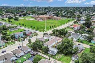 5306 Ave M 1/2, Galveston, TX 77551 - Photo 35