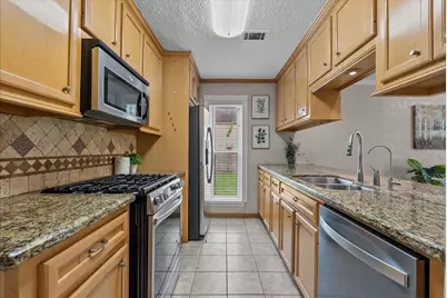 4514 Albatross Drive, Seabrook, TX 77586 - Photo 9