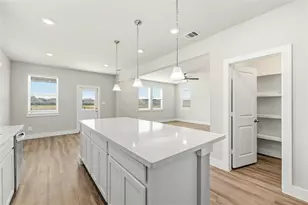 219 Orchard Laurel Dr, Alvin, TX 77511 - Photo 9