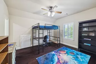 15718 Starcreek Ln, Houston, TX 77044 - Photo 31