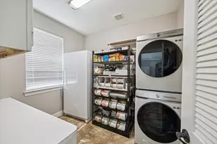 15718 Starcreek Ln, Houston, TX 77044 - Photo 19