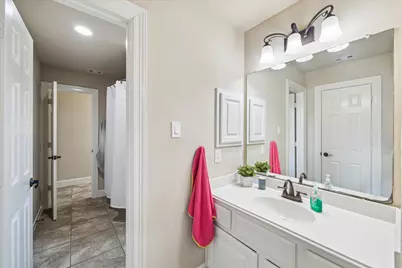 15718 Starcreek Lane, Houston, TX 77044 - Photo 27