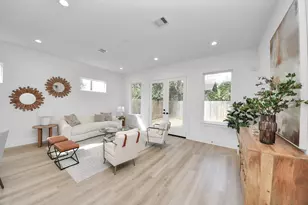 2305 Maury St, Houston, TX 77026 - Photo 3