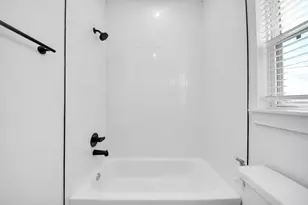 2305 Maury St, Houston, TX 77026 - Photo 43