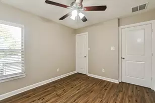 7411 Quiet River Ln, Pearland, TX 77581 - Photo 13