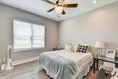 10419 Stewart Road, Galveston, TX 77554 - Photo 25