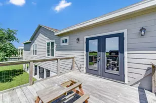 10419 Stewart Rd, Galveston, TX 77554 - Photo 31