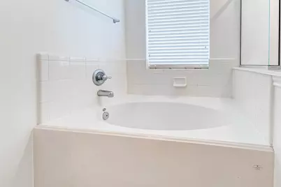 8115 Barnes Ridge Lane, Houston, TX 77072 - Photo 15