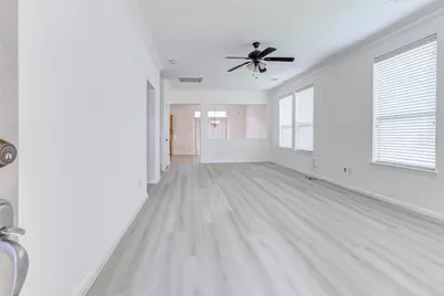 8115 Barnes Ridge Lane, Houston, TX 77072 - Photo 5