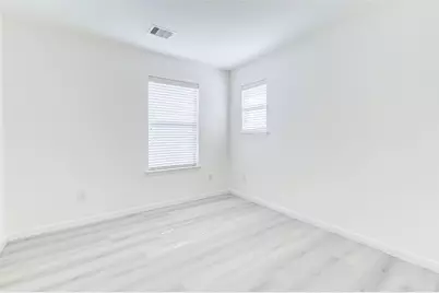 8115 Barnes Ridge Lane, Houston, TX 77072 - Photo 17