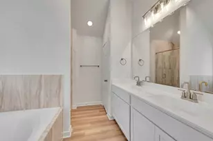 969 Garden Path Dr, Willis, TX 77378 - Photo 5