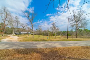 840 Horace Bonds Rd, Livingston, TX 77351 - Photo 33