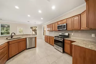 29627 Spring Forest Dr, Spring, TX 77386 - Photo 5