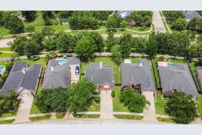 13743 Sherburn Manor Drive, Cypress, TX 77429 - Photo 39