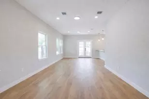 8361 Tate St, Houston, TX 77028 - Photo 7