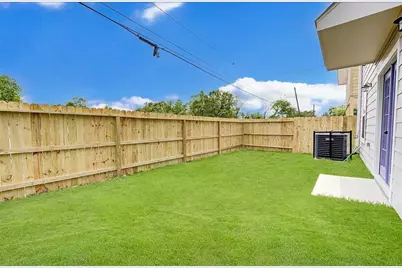 8361 Tate Street, Houston, TX 77028 - Photo 15