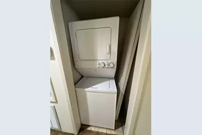 6201 Beverlyhill Street #8, Houston, TX 77057 - Photo 13