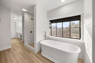 18118 Lakeside Ln, Houston, TX 77058 - Photo 21