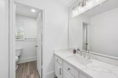2926 Quincannon Lane, Houston, TX 77043 - Photo 37