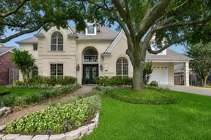 2926 Quincannon Ln, Houston, TX 77043 - Photo 1