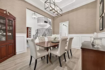 2926 Quincannon Lane, Houston, TX 77043 - Photo 9