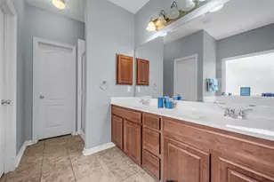 4919 Mayflower St, Houston, TX 77033 - Photo 13