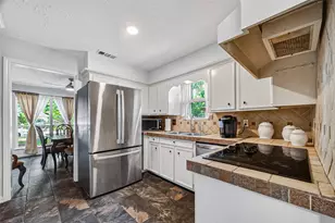 7714 Bideford Ln, Houston, TX 77070 - Photo 5