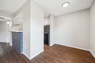 201 Emerson St, Houston, TX 77006 - Photo 5