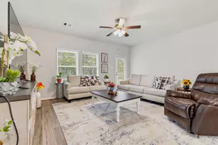 12820 S Winding Pines Dr, Tomball, TX 77375 - Photo 13