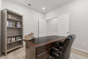 12820 S Winding Pines Dr, Tomball, TX 77375 - Photo 5