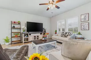 12820 S Winding Pines Dr, Tomball, TX 77375 - Photo 11