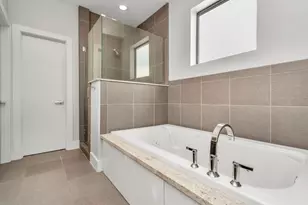 2119 Hadley St, Houston, TX 77003 - Photo 19