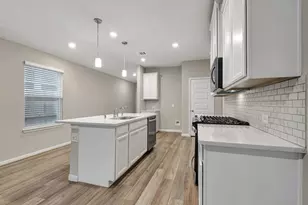 5603 Andesine Dr, Houston, TX 77048 - Photo 9