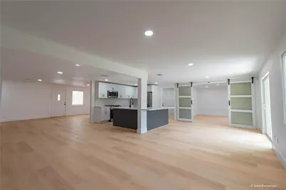 7942 Hammerly Boulevard, Houston, TX 77055 - Photo 3