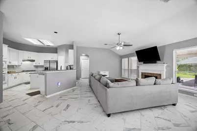 5918 Amherst Court, Houston, TX 77479 - Photo 7